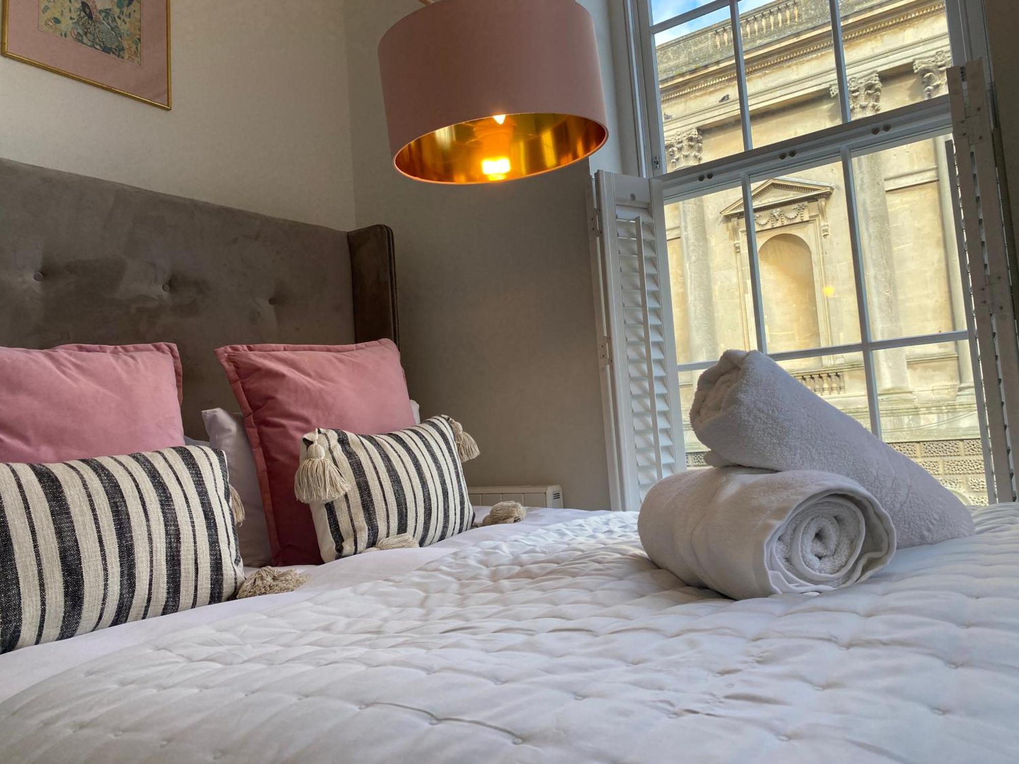 Roman Bath View, Bath Keys Экстерьер фото